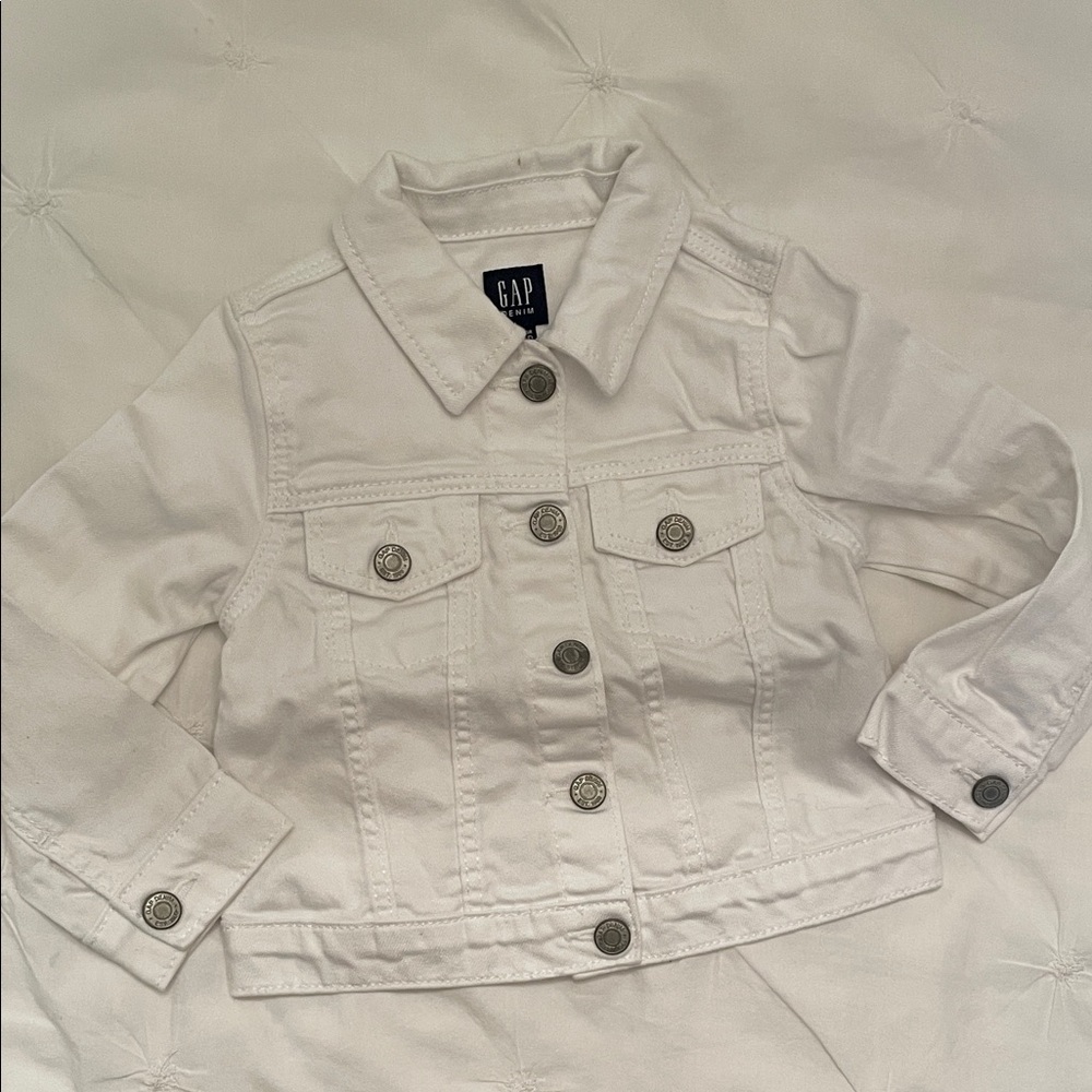 2T GAP Kids Classic White Jean Jacket